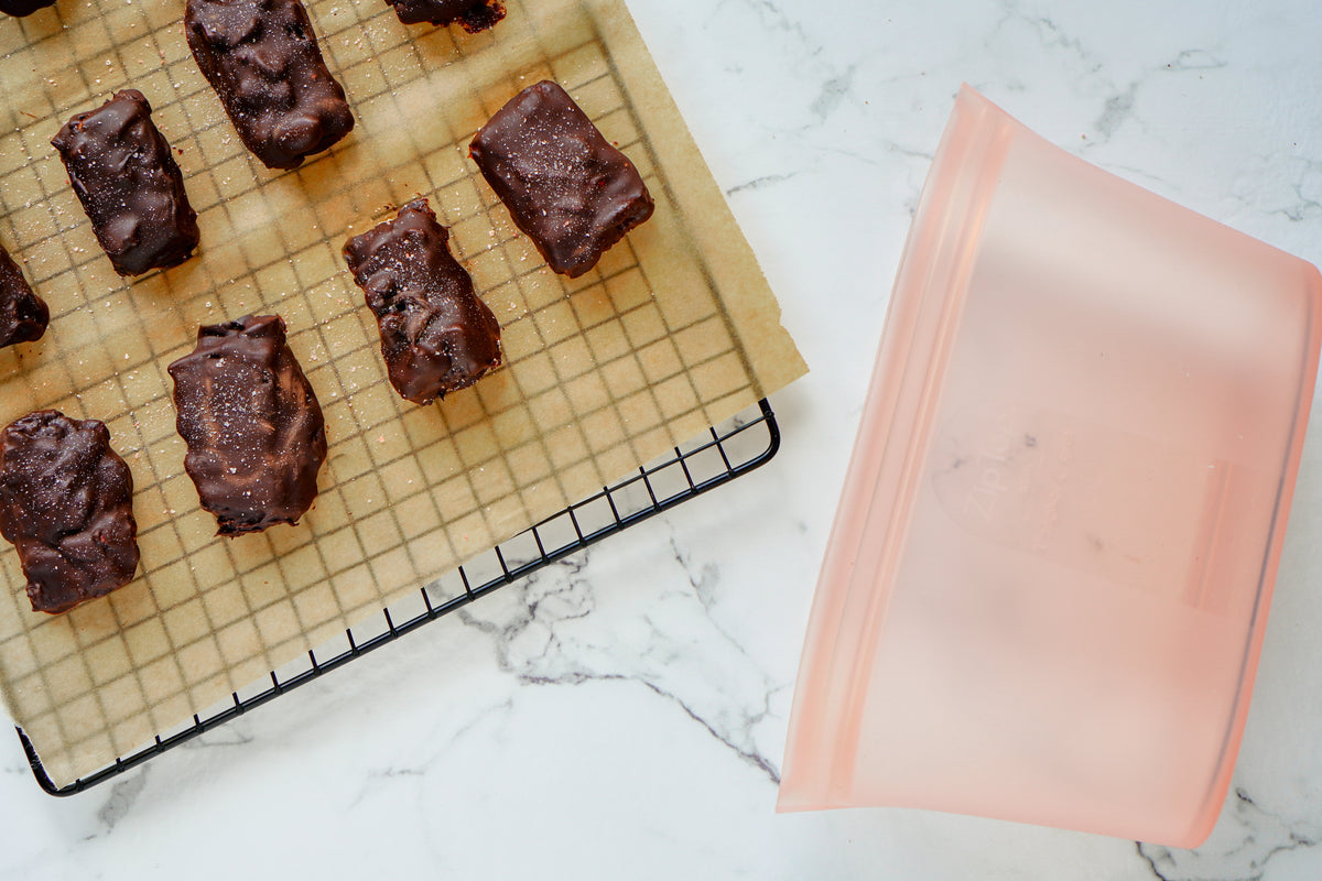 Healthy Vegan Snickers Bar – Zip Top